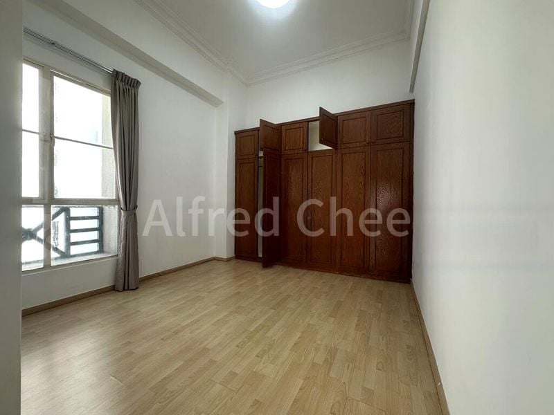 4 Bed Condo for Rent in  Rich Mansions - Image 9
