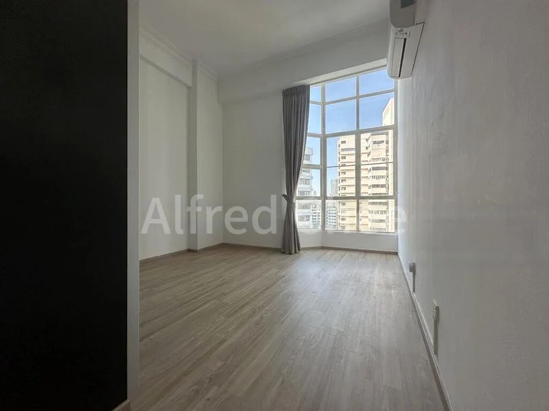 4 Bed Condo for Rent in  Rich Mansions - Image 7