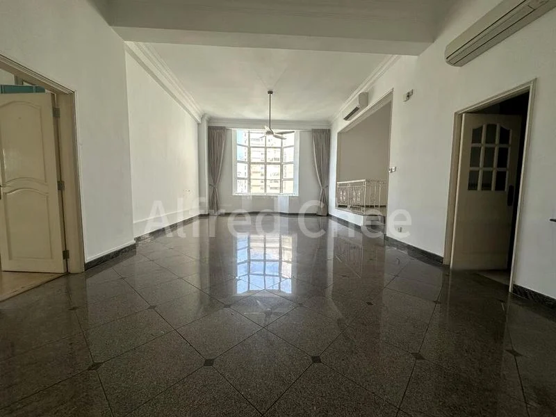 4 Bed Condo for Rent in  Rich Mansions - Image 1