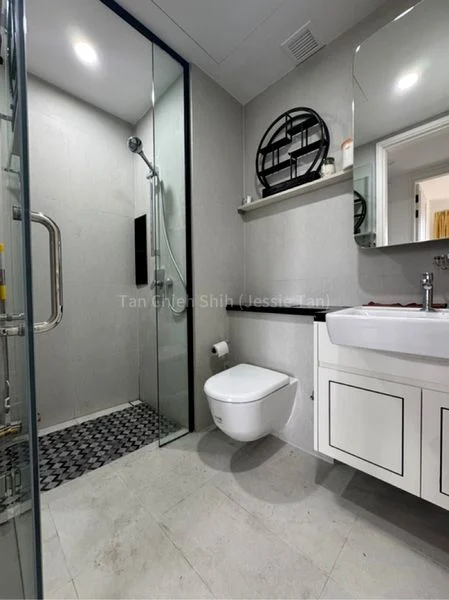 Common Room (Condo) for Rent in Royal Hallmark - Image 2