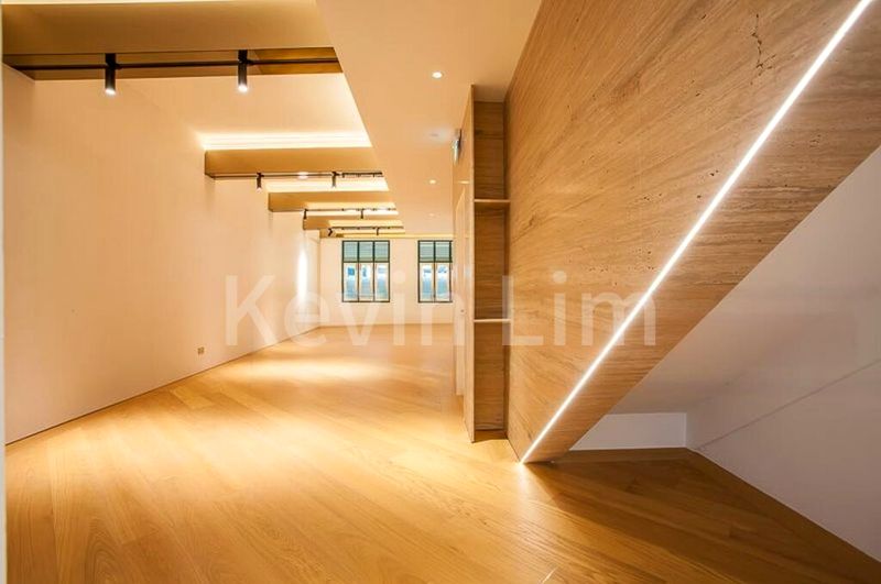 Other Retail for Sale: New Bridge Road / Eu Tong Sen Street - Image 2