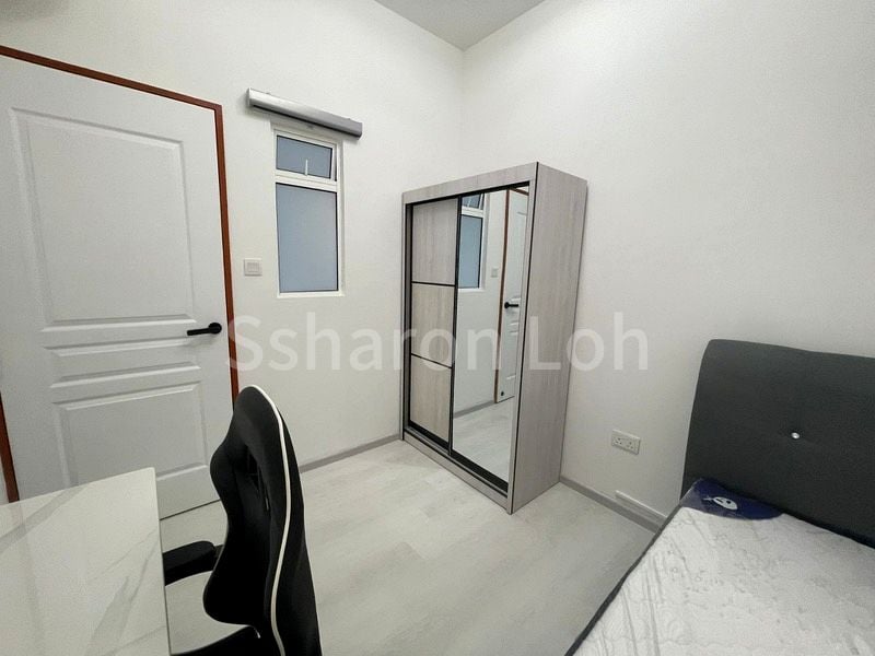 Common Room (Condo) for Rent in  Textile Centre - Image 3