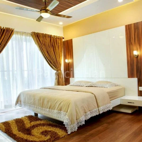 3 Bed Condo for Sale in  Orchard Road - Image 2