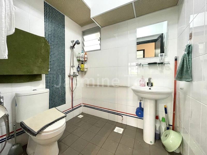 4 Room (4A) HDB for Rent in  376A Hougang Street 32 - Image 8