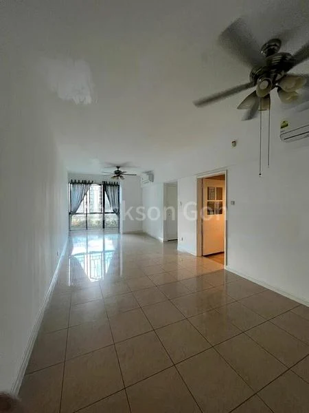 3 Bed Condo for Rent in  Regent Grove - Image 1