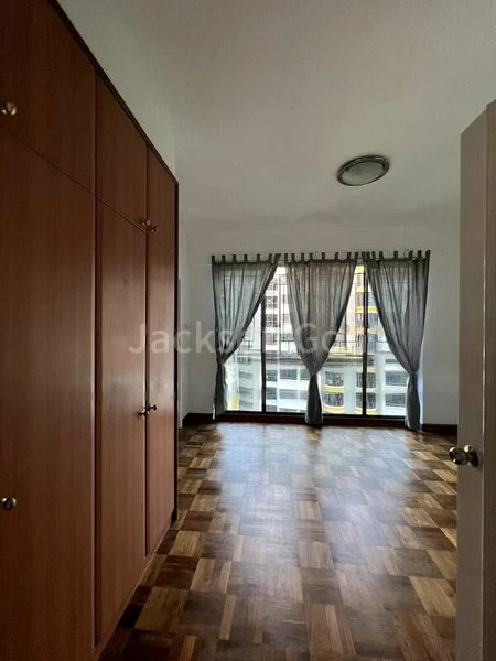 3 Bed Condo for Rent in  Regent Grove - Image 4