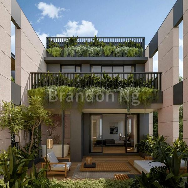 6 Bed Semi-Detached House (Landed) for Sale in Palm Drive - Image 16