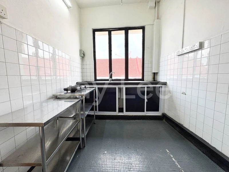 2 Bed Shophouse (Landed) for Rent in  Yio Chu Kang Road - Image 3