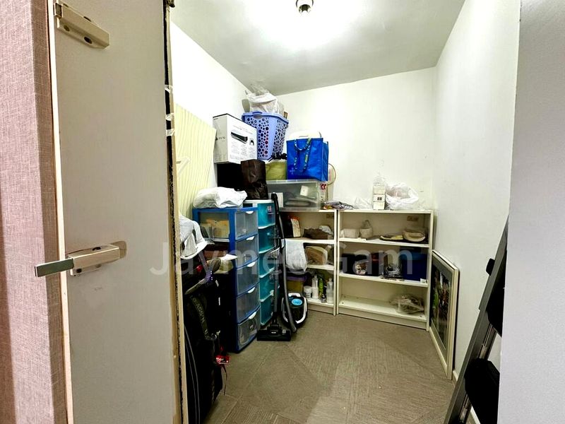 5 Room (5I) HDB for Sale in  144 Rivervale Drive - Image 9