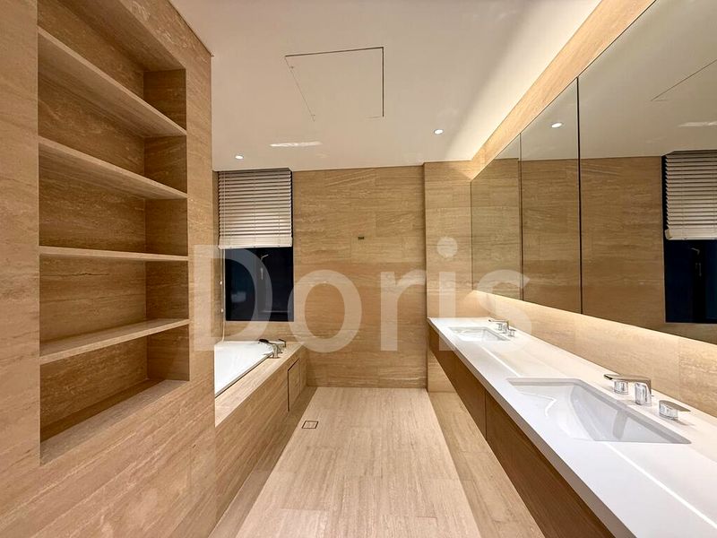 3 Bed Condo for Rent in  The Colonnade - Image 4