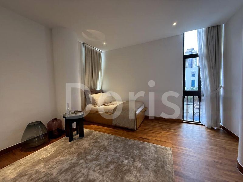 3 Bed Condo for Rent in  The Colonnade - Image 13