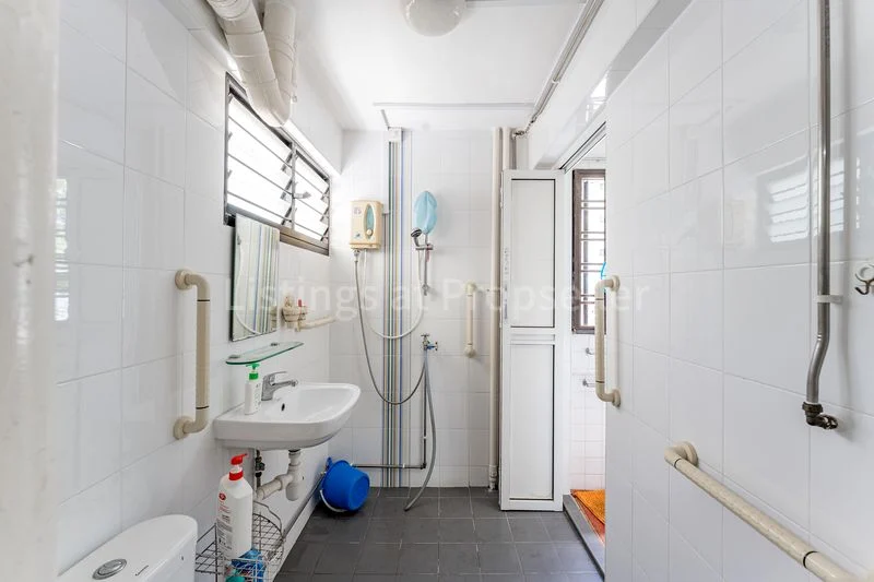 5 Room (5I) HDB for Sale in 804 Yishun Ring Road - Image 10