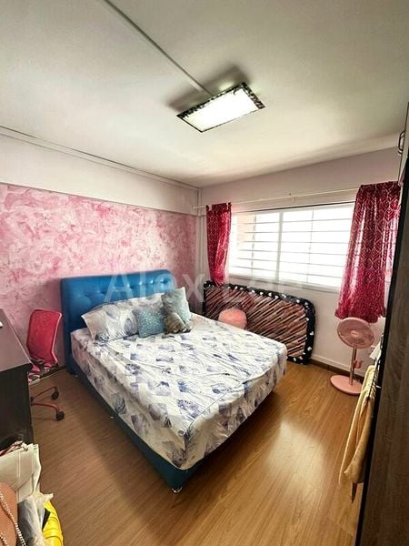 Maisonette HDB for Sale in  336 Jurong East Avenue 1 - Image 3