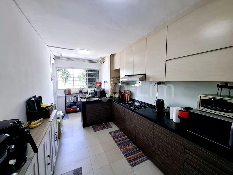 4 Room (4NG) HDB for Sale in  231 Tampines Street 21 - Image 9