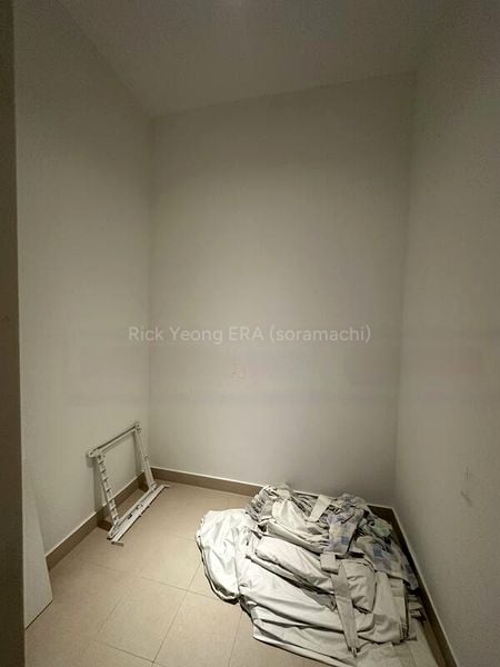 4 Bed Apartment (Condo) for Rent in  The Oliv - Image 7