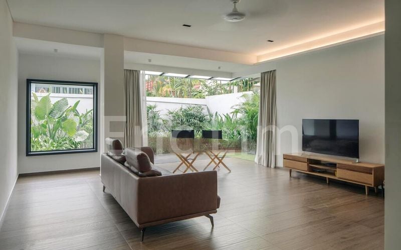 5 Bed Semi-Detached House (Landed) for Sale in  Coronation Road - Image 5
