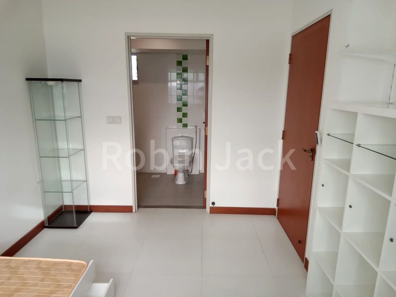 3 Room (3A) HDB for Sale in 329A Anchorvale Street - Image 7