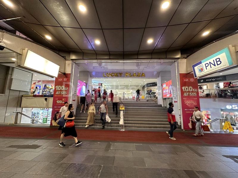 Shop / Shophouse for Sale: Lucky Plaza - Image 1