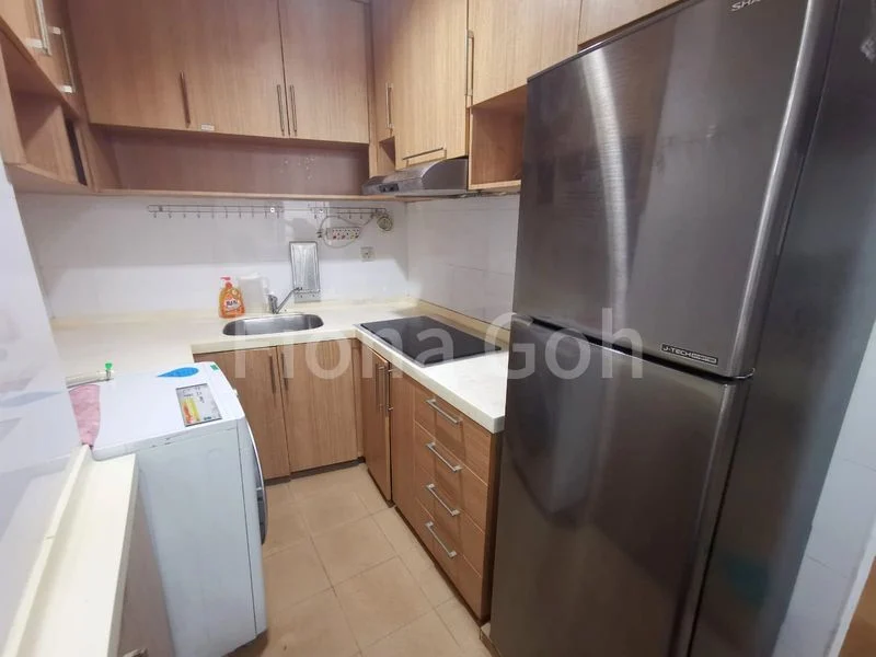 Common Room (Condo) for Rent in The Plaza - Image 5