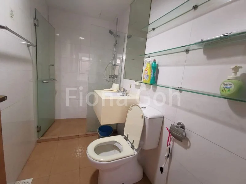 Common Room (Condo) for Rent in The Plaza - Image 7