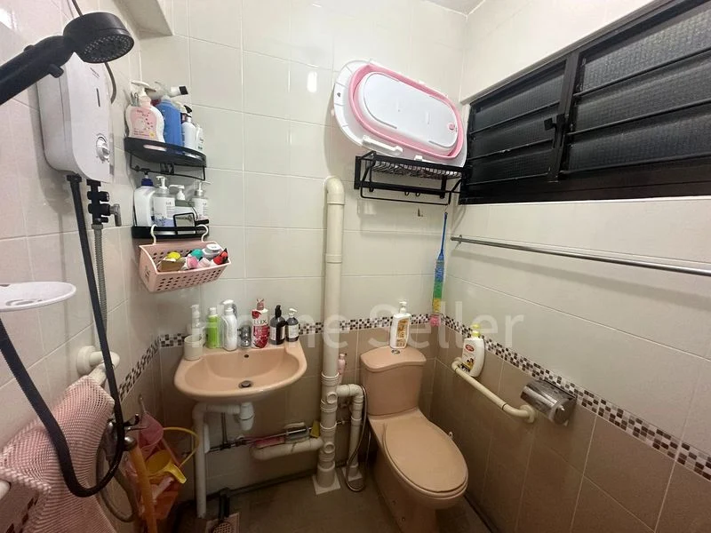 3 Room (3NG) HDB for Sale in 313 Shunfu Road - Image 5