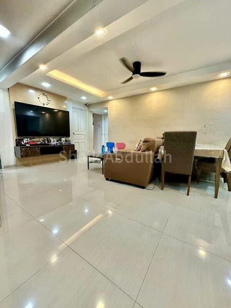 4 Room (4A) HDB for Sale in 24 Teban Gardens Road - Image 1