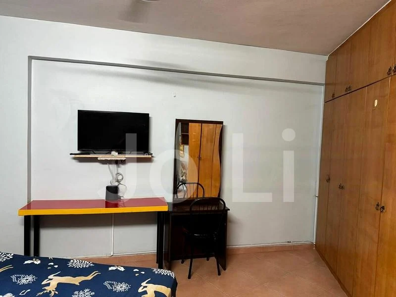 Room (HDB) for Rent in 158 Pasir Ris Street 13 - Image 1