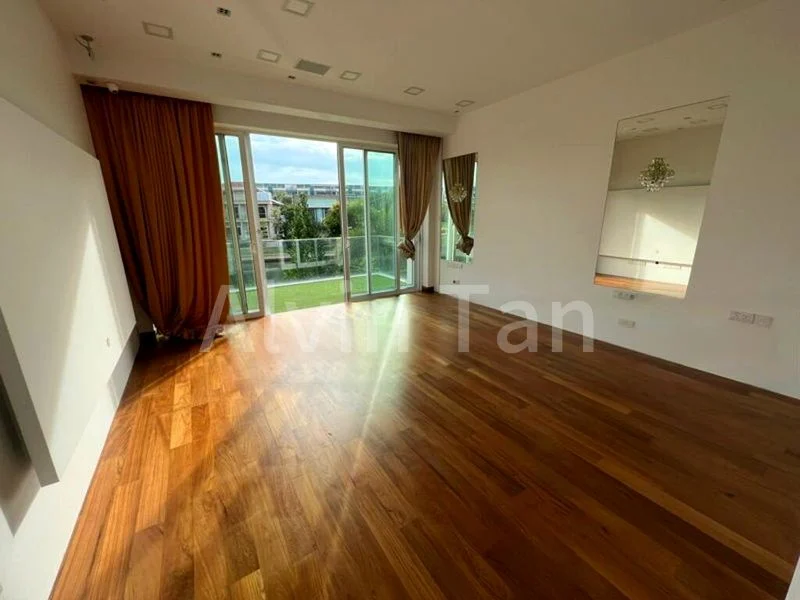 6 Bed Bungalow (Landed) for Rent around  Paradise Island - Image 7