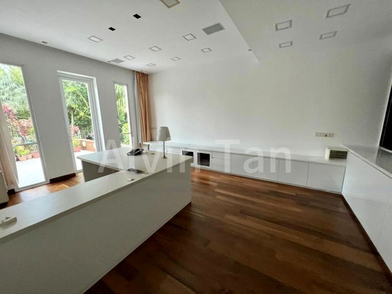 6 Bed Bungalow (Landed) for Rent around  Paradise Island - Image 6