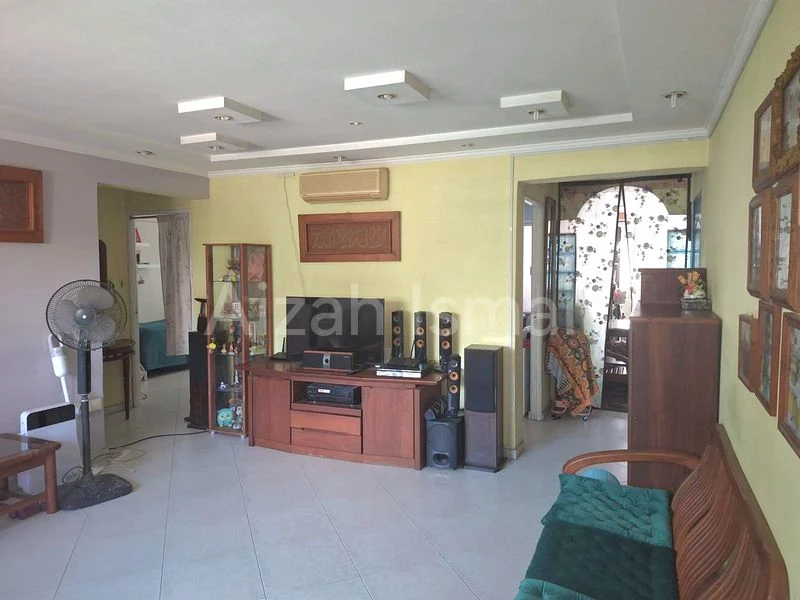 4 Room (4NG) HDB for Sale in  309 Serangoon Avenue 2 - Image 1