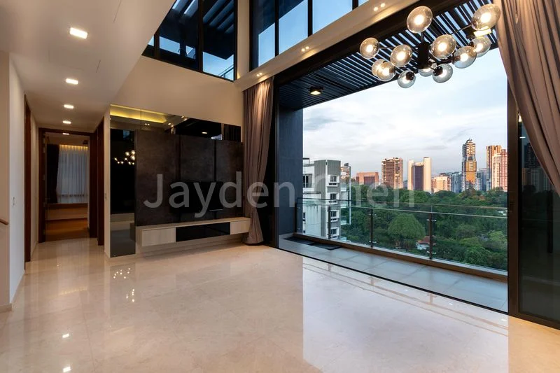 4 Bed Condo for Sale in One Balmoral - Image 1