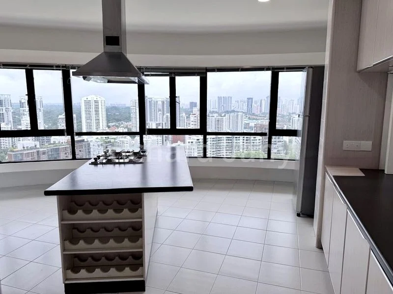 4 Bed Condo for Sale in  The Draycott - Image 8