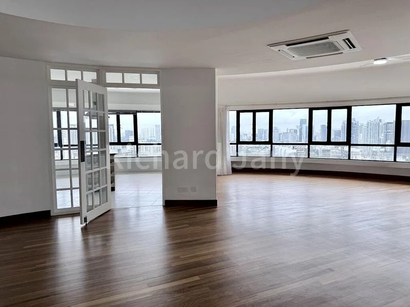 4 Bed Condo for Sale in  The Draycott - Image 6