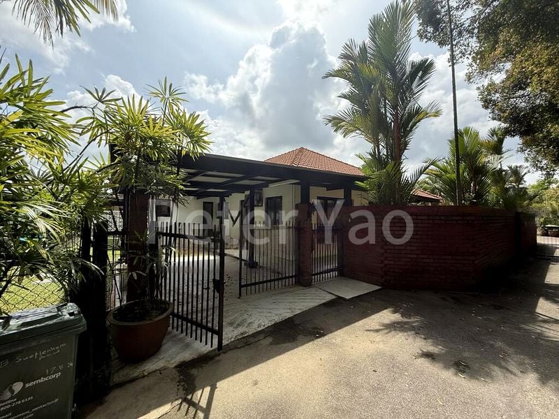 3 Bed Bungalow (Landed) for Rent in Holland Road - Image 3