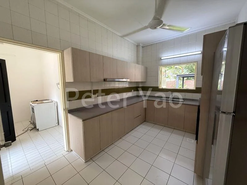 3 Bed Bungalow (Landed) for Rent in Holland Road - Image 16