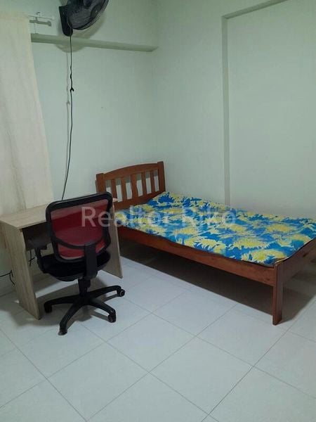 Common Room (HDB) for Rent in  254 Bishan Street 22 - Image 5