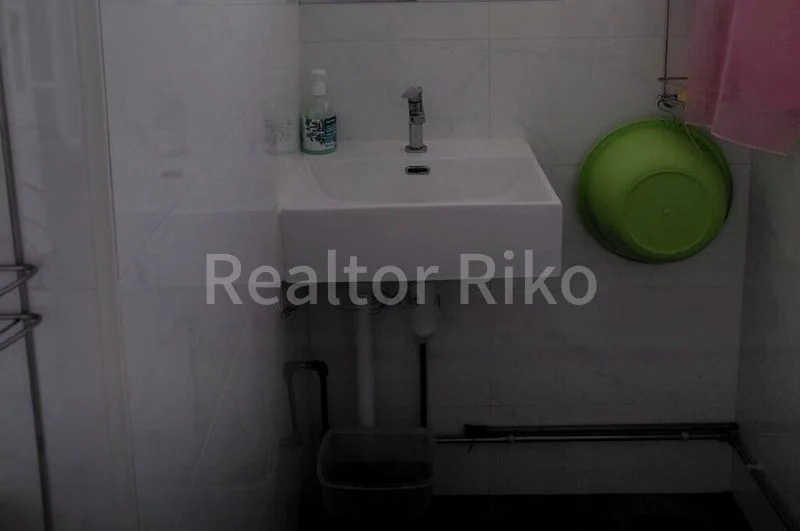 Common Room (HDB) for Rent in  254 Bishan Street 22 - Image 4
