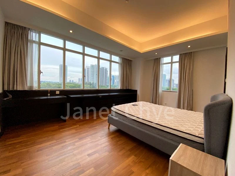 4 Bed Condo for Rent in  Orchard Scotts - Image 13