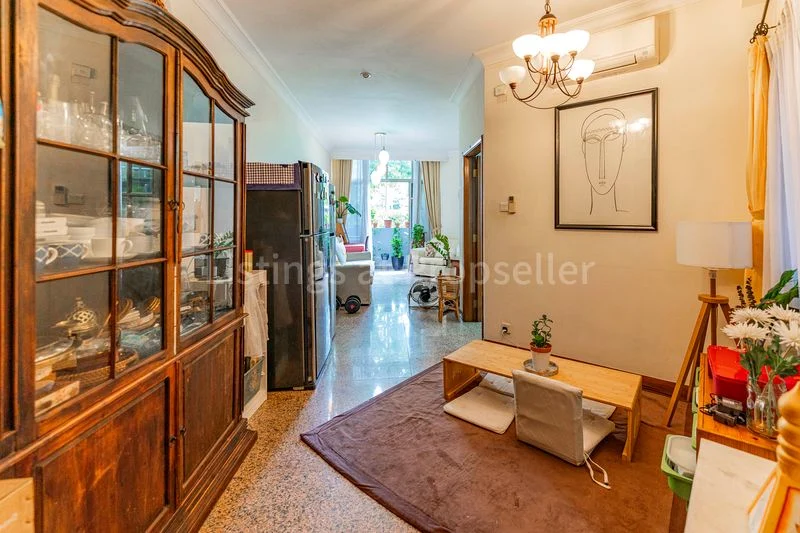 2 Bed Condo for Sale in The Bayshore - Image 5