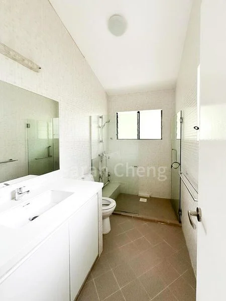 4 Bed Bungalow (Landed) for Rent in  Oei Tiong Ham Park - Image 10