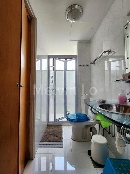 5 Bed Condo for Rent in  Kensington Park Condominium - Image 4