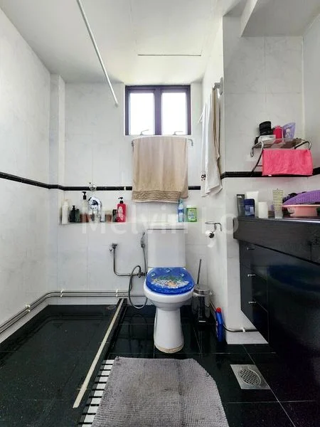 5 Bed Condo for Rent in  Kensington Park Condominium - Image 5