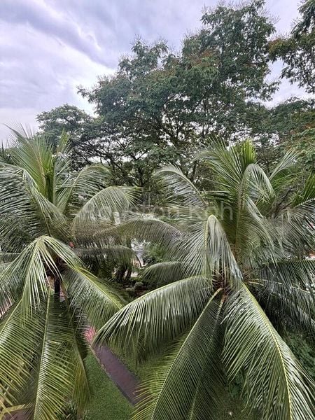 4 Bed Condo for Sale in  Maple Woods - Image 1