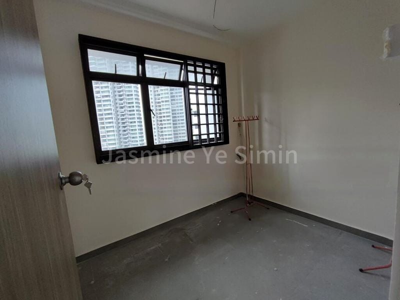 3 Room (3I) HDB for Rent in  126 Lorong 1 Toa Payoh - Image 2