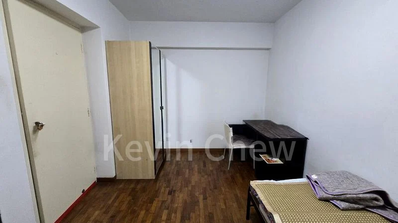 5 Room (5I) HDB for Rent in 654C Jurong West Street 61 - Image 6