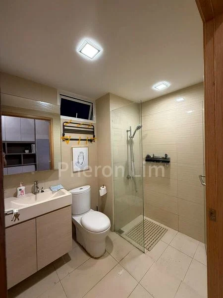 Master Room (Condo) for Rent in  The Tampines Trilliant - Image 6