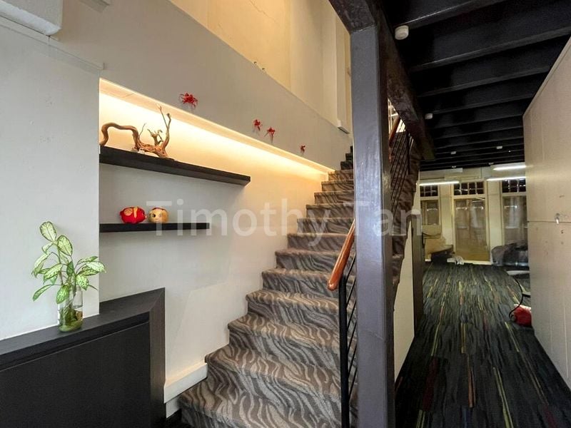 Ground Floor with High Ceiling Commercial Space Near Maxwell MRT - Image 1