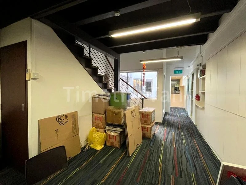 Ground Floor with High Ceiling Commercial Space Near Maxwell MRT - Image 2
