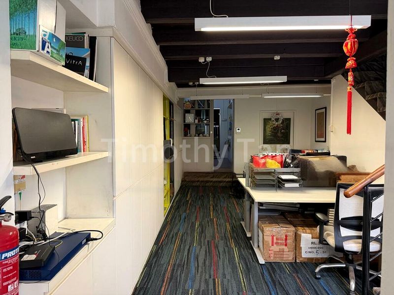 Ground Floor with High Ceiling Commercial Space Near Maxwell MRT - Image 6