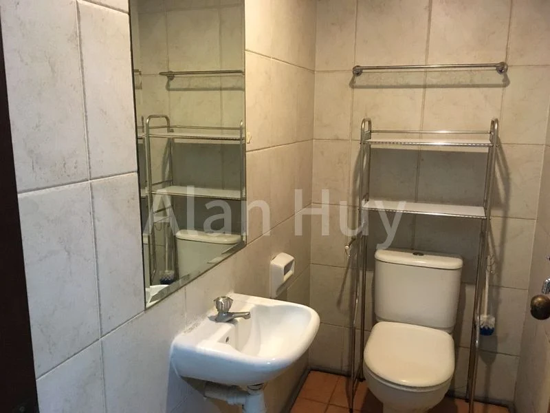 Room (Condo) for Rent in UE Square - Image 3